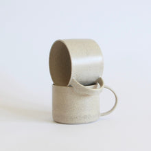 Indlæs billede til gallerivisning Retro-kop med hank, MOKKA